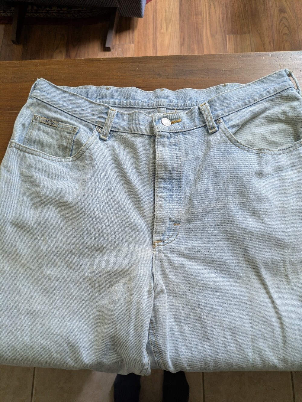 Super Faded, Men’s Lee Jeans 36 X 34 Comfy Fit. Patch Or Cut-off For Shorts